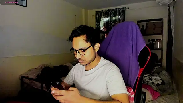 Snapshot of fuckkboy101 chatting on February 2025 08:32:02 AM fuckkboy101 online show from February 2025 08:32:02 AM