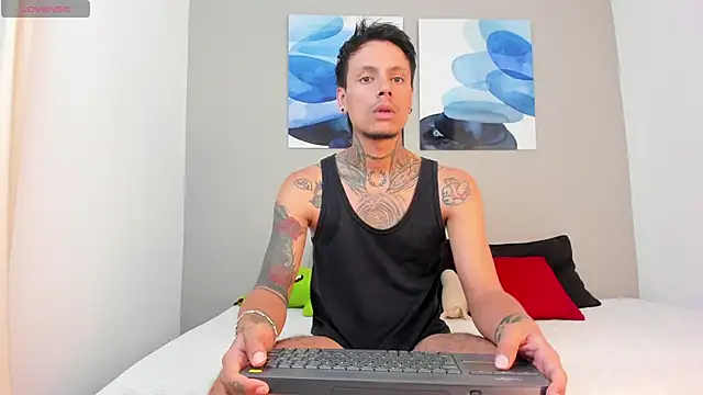 Emilio Wolf online show from January 2025 10:43:02 AM