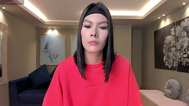 NiaSalvatore online show from October 2025 06:53:02 PM