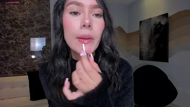 NiaSalvatore online show from February 2026 05:07:02 AM