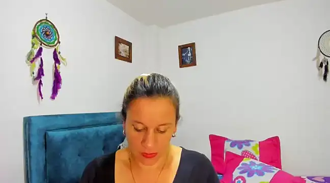 sofi saliva2511 online show from March 2025 12:09:02 AM