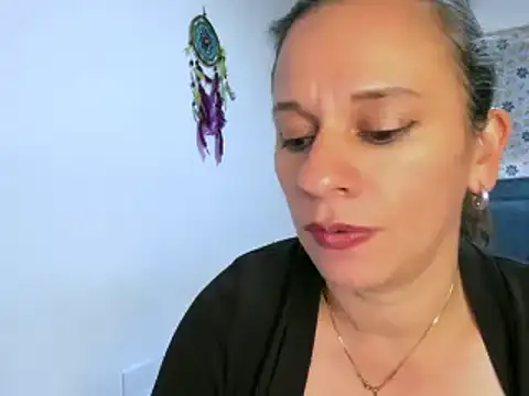 sofi saliva2511 online show from November 2025 05:28:01 PM