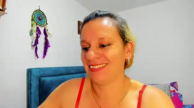 sofi saliva2511 online show from February 2025 08:07:02 PM