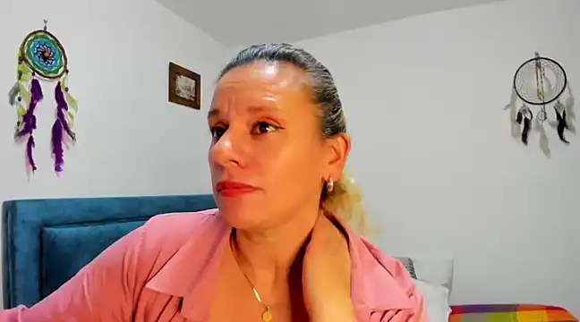 sofi saliva2511 online show from February 2025 08:25:02 PM