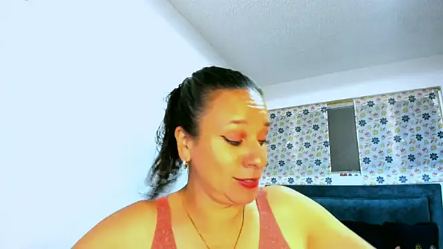 sofi saliva2511 online show from October 2025 07:37:01 PM