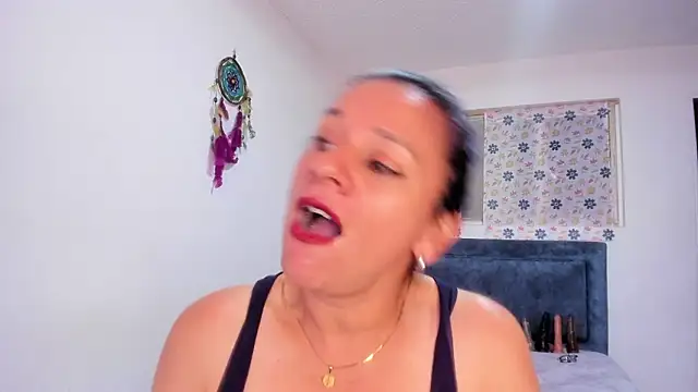 sofi saliva2511 online show from March 2026 06:52:01 PM