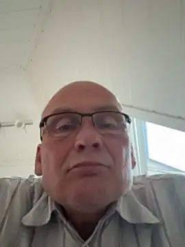 Parleg2 online show from June 2026 08:37:02 PM