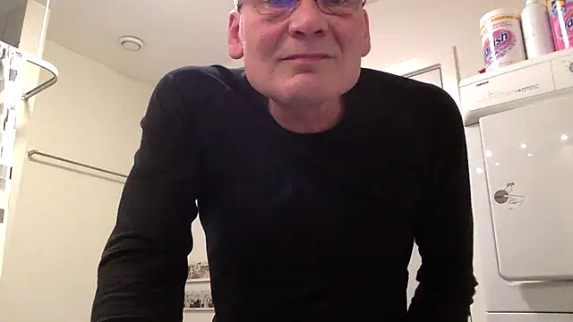 Parleg2 online show from November 2025 07:18:01 PM