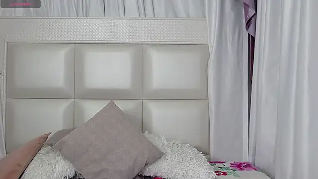 verosantana15 online show from May 2026 12:26:01 AM