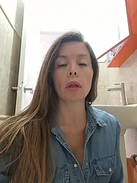 karina warthon online show from May 2026 05:34:02 PM