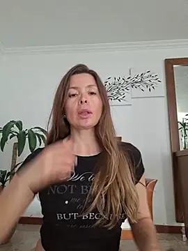 karina warthon online show from June 2026 05:40:02 PM