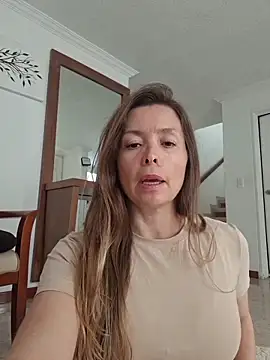 karina warthon online show from June 2026 05:34:01 PM