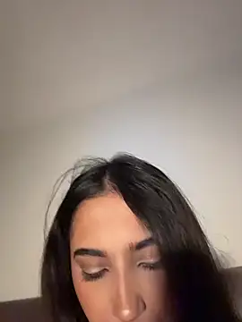 miaceleste online show from April 2026 10:33:01 PM