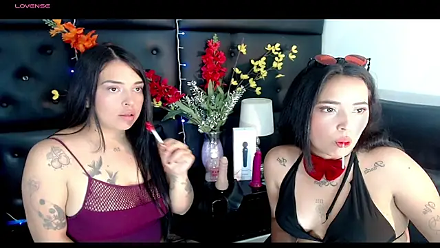 Carolaine01 online show from March 2025 11:53:02 PM