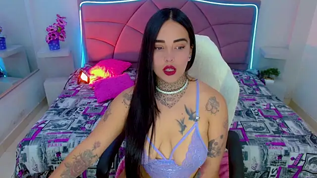 Carolaine01 online show from September 2025 08:04:02 PM