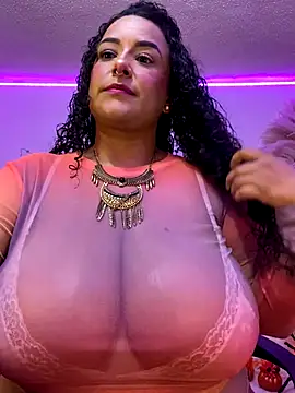 Snapshot of ariadna_cooper chatting on October 2025 03:51:02 AM ariadna cooper online show from October 2025 03:51:02 AM