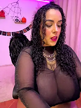 Snapshot of ariadna_cooper chatting on October 2025 04:35:01 AM ariadna cooper online show from October 2025 04:35:01 AM