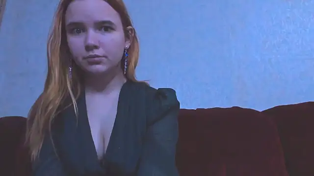 lia lovelly online show from December 2024 07:07:02 PM