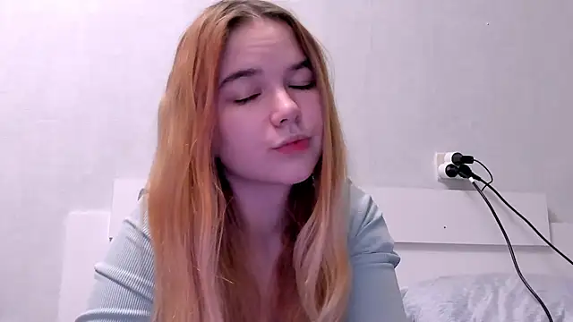 lia lovelly online show from March 2025 01:31:02 AM