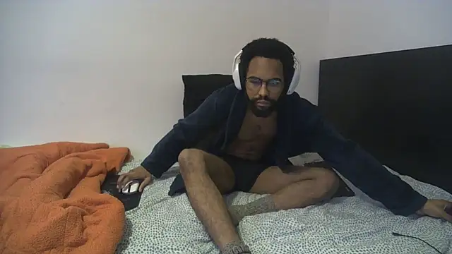 kevi cocks online show from February 2025 05:53:02 PM