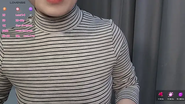 Lucky-xiuxiu online show from November 2025 01:12:02 PM