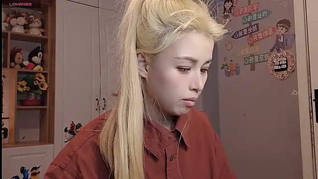 Lucky-xiuxiu online show from February 2025 10:04:02 AM