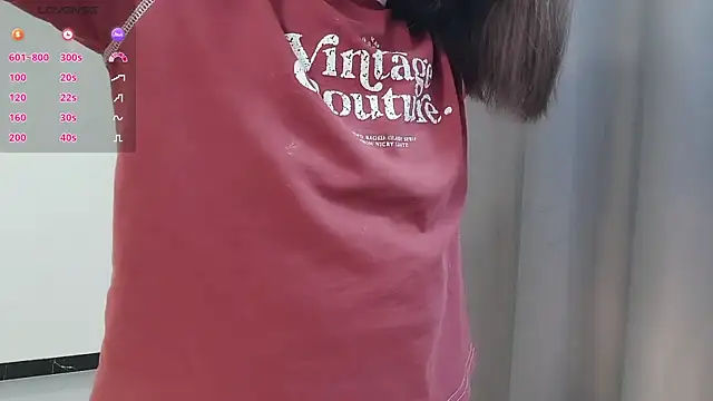 Lucky-xiuxiu online show from November 2025 01:16:01 PM