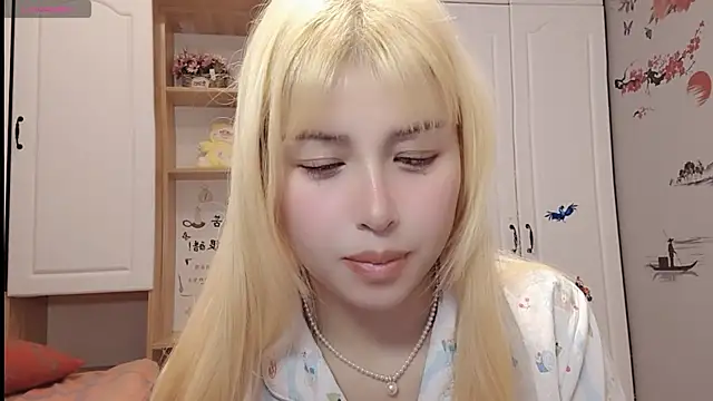 Lucky-xiuxiu online show from February 2025 05:33:01 AM