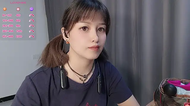 Lucky-xiuxiu online show from October 2025 03:35:02 PM