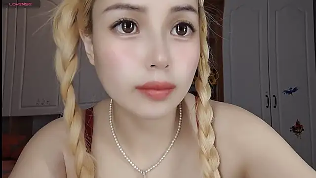 Lucky-xiuxiu online show from March 2025 02:36:01 AM