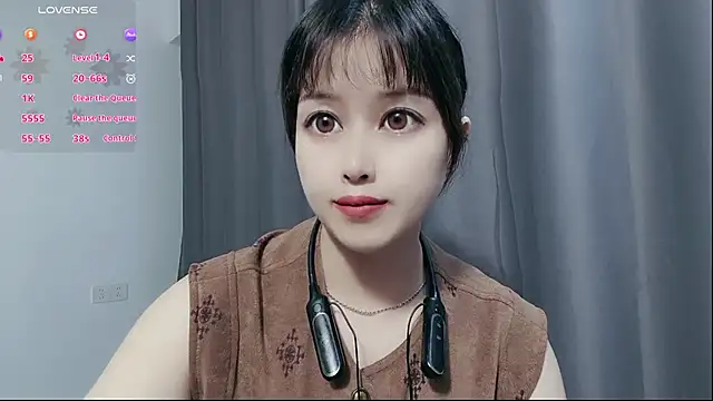 Lucky-xiuxiu online show from October 2025 02:41:01 PM