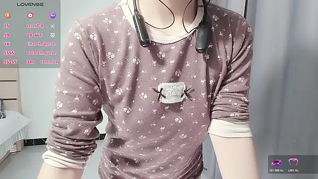 Lucky-xiuxiu online show from November 2025 02:54:01 PM