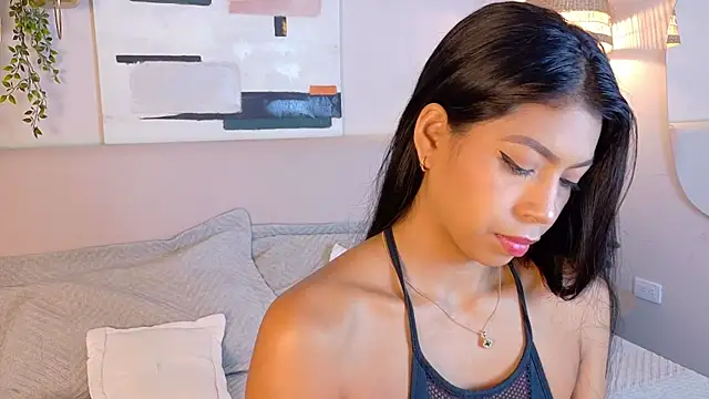 AbieHills online show from November 2025 12:05:02 PM