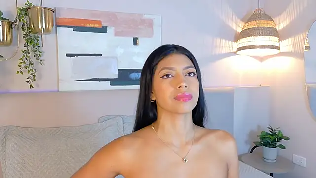 AbieHills online show from November 2025 11:55:01 AM