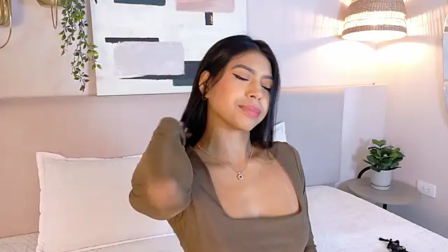 AbieHills online show from November 2025 11:21:02 AM