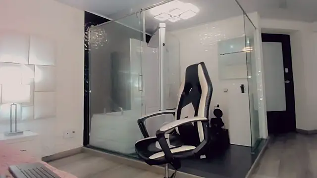 Gisele fox online show from March 2025 01:47:01 AM