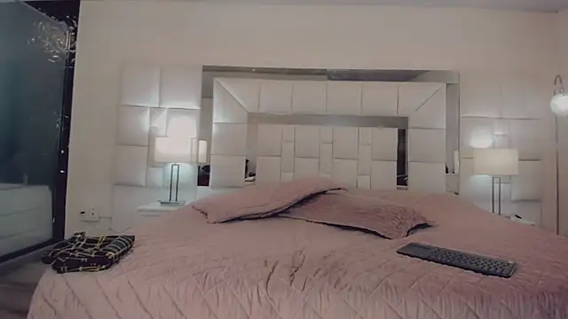 Gisele fox online show from March 2025 10:42:01 PM