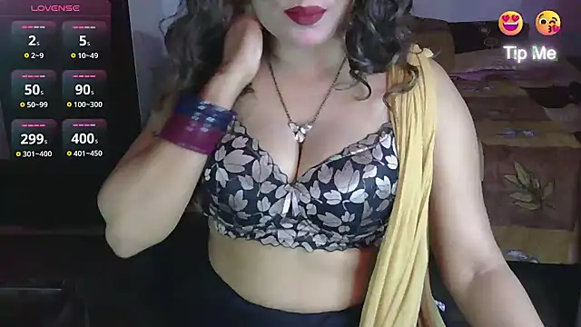 Snapshot of Anjaji-90 chatting on June 2026 04:35:01 PM Anjaji-90 online show from June 2026 04:35:01 PM