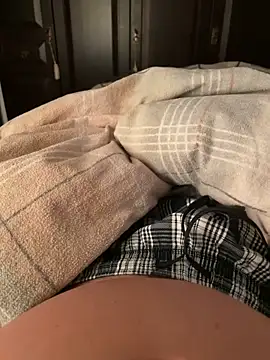 gamdschie49 online show from November 2025 07:58:02 PM