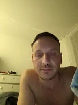 Snapshot of Geiler_Staender chatting on December 2025 11:42:01 PM Geiler Staender online show from December 2025 11:42:01 PM