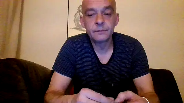 Snapshot of horndude187187 chatting on January 2025 06:10:01 PM horndude187187 online show from January 2025 06:10:01 PM