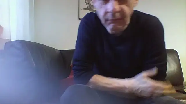 Snapshot of horndude187187 chatting on January 2025 08:14:02 AM horndude187187 online show from January 2025 08:14:02 AM