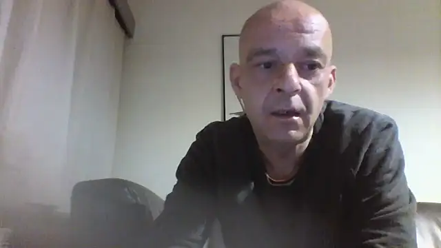 Snapshot of horndude187187 chatting on January 2025 12:20:01 AM horndude187187 online show from January 2025 12:20:01 AM