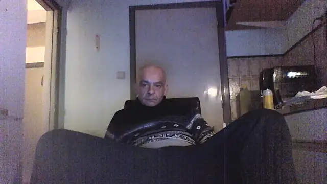 Snapshot of horndude187187 chatting on January 2025 04:54:01 AM horndude187187 online show from January 2025 04:54:01 AM