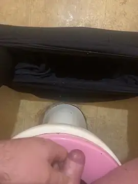 Snapshot of balint35 chatting on February 2026 12:44:02 AM balint35 online show from February 2026 12:44:02 AM