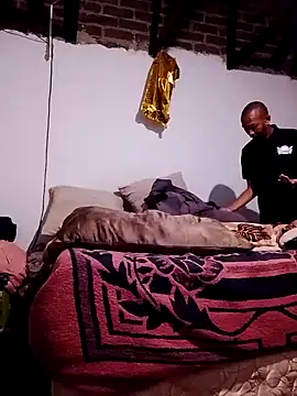 KMbesxxx online show from October 2025 09:28:02 PM