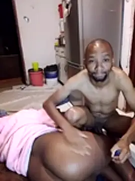 KMbesxxx online show from November 2025 08:57:02 PM