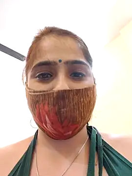 shreya1765 online show from November 2025 11:03:02 AM