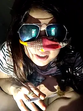 Snapshot of shreya1765 chatting on March 2025 06:43:01 PM shreya1765 online show from March 2025 06:43:01 PM