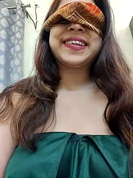 shreya1765 online show from February 2026 03:25:02 AM